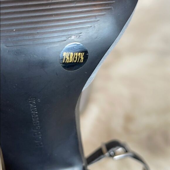 BCBGeneration Dillyn Grey Ankle Strap Heels Sz 7.5 - Picture 5 of 7